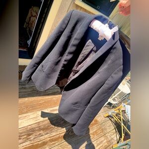 Loft Petite Black Woman’s Cropped Suit Jacket